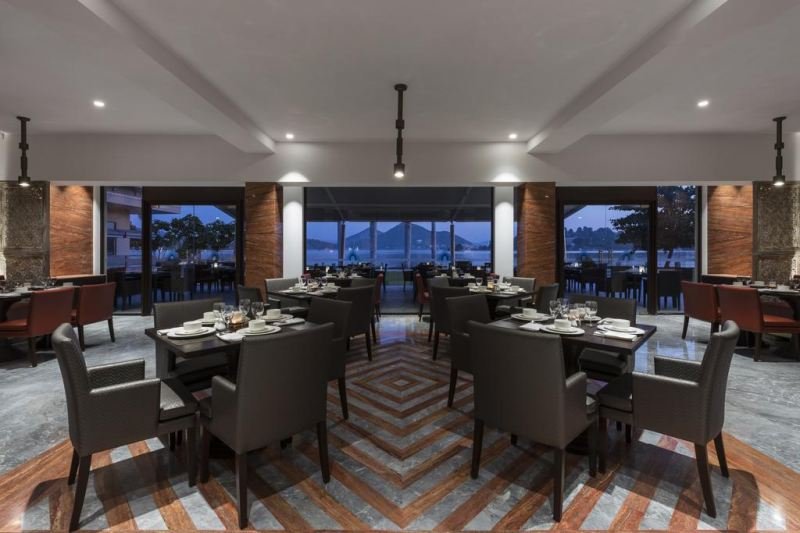 Hotel Lakend