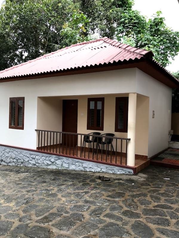 Hotel Seasons Thekkady