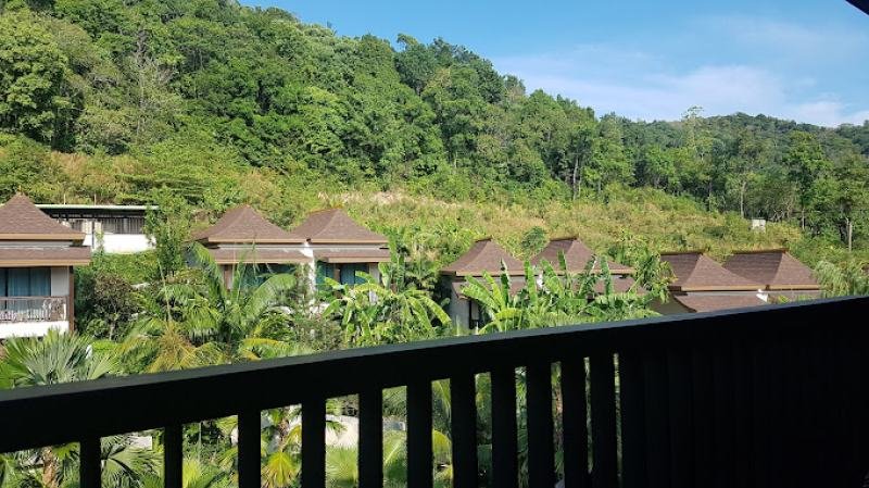 Hula Hula Resort and Spa