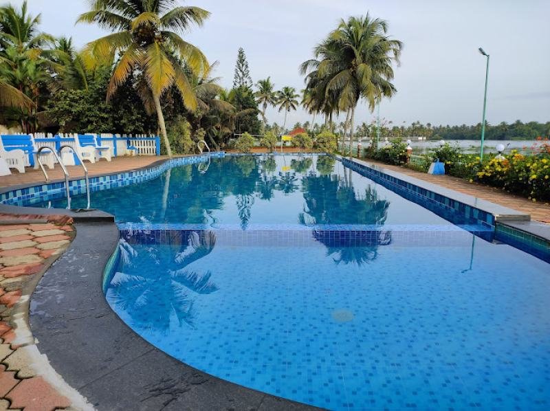 Kalathil Lake Resort