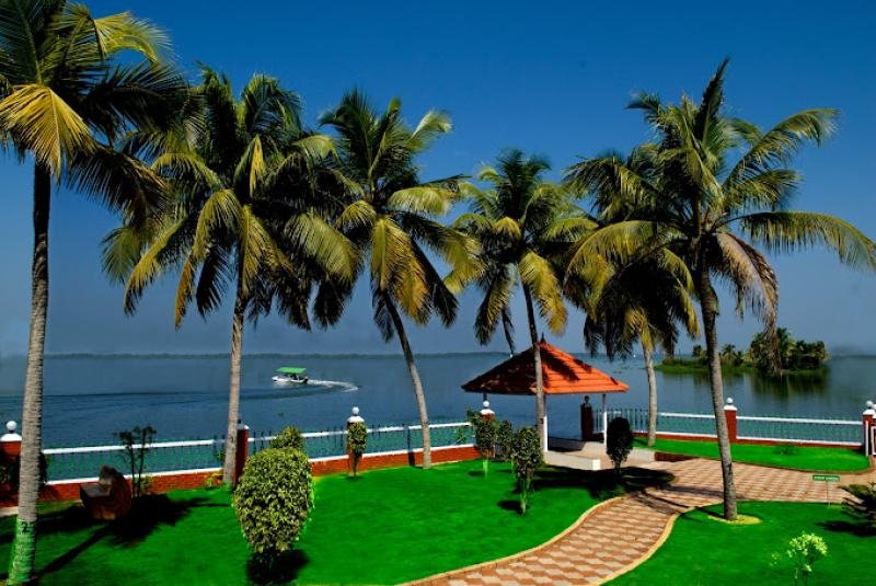 Kalathil Lake Resort