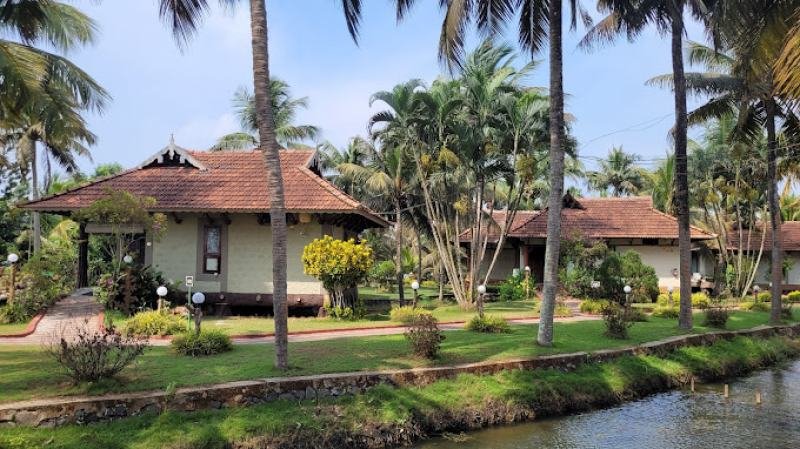 Kalathil Lake Resort