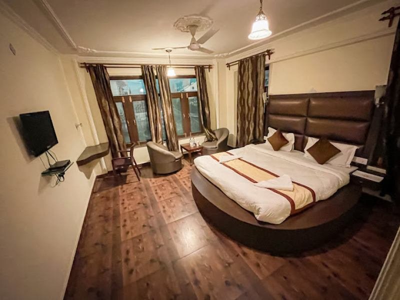 NAQASH RESIDENCY
