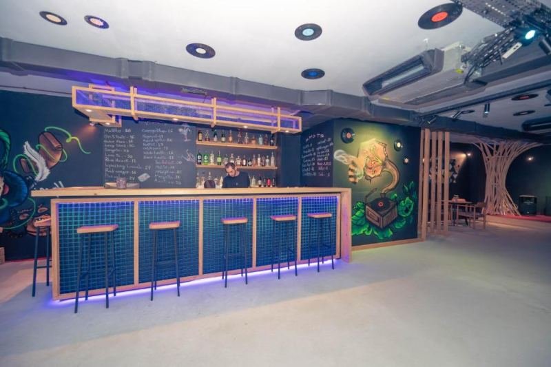 New Wave Hotel
