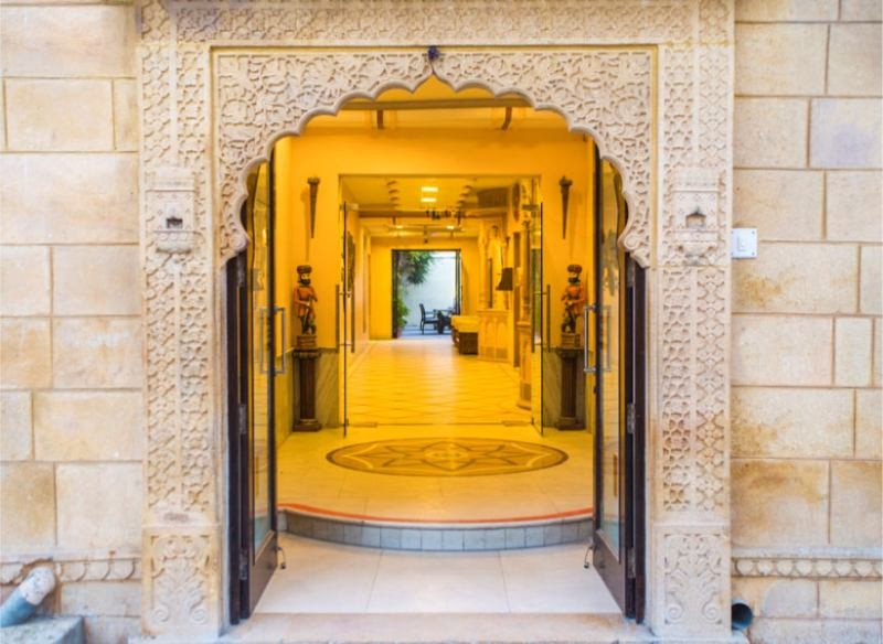 Priya Hotel
